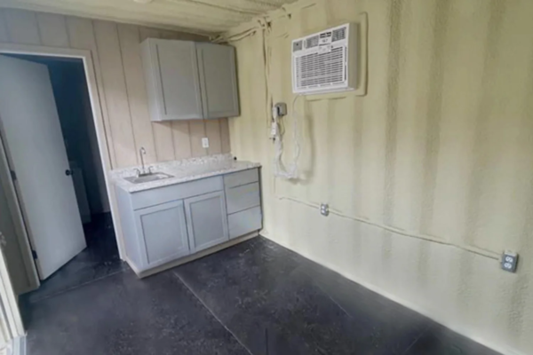 20ft Hunting Cabin with Kitchenette and Bath - Image 5