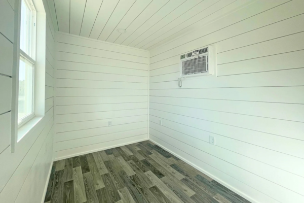 40ft Modern Cabin - Image 9