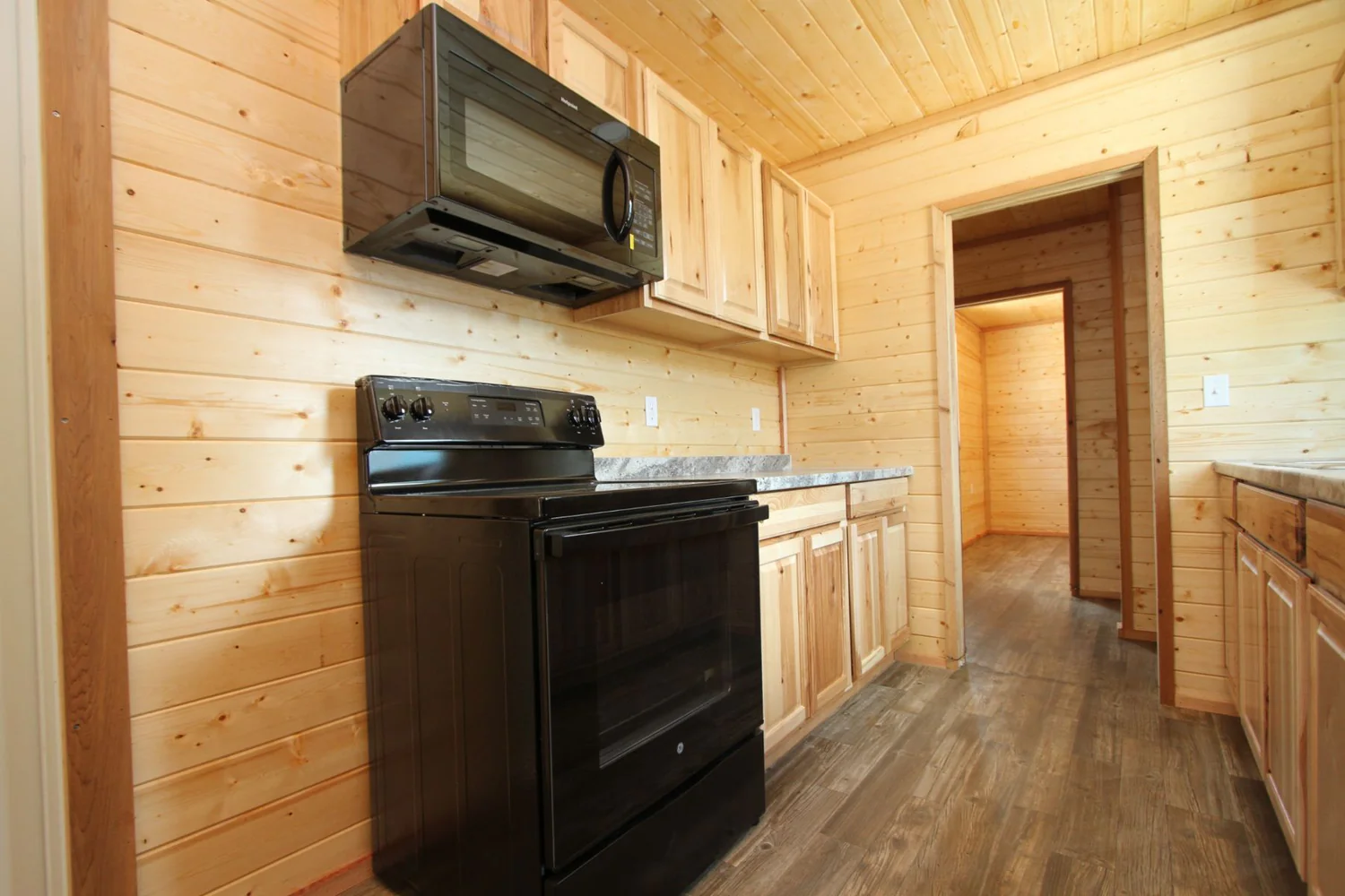 53ft Retreat Cabin - Image 2